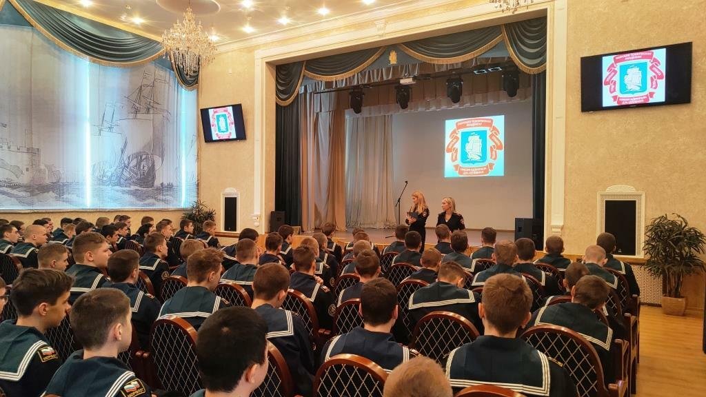 Курсантам академии напомнили ПДД Курсантам академии напомнили ПДД