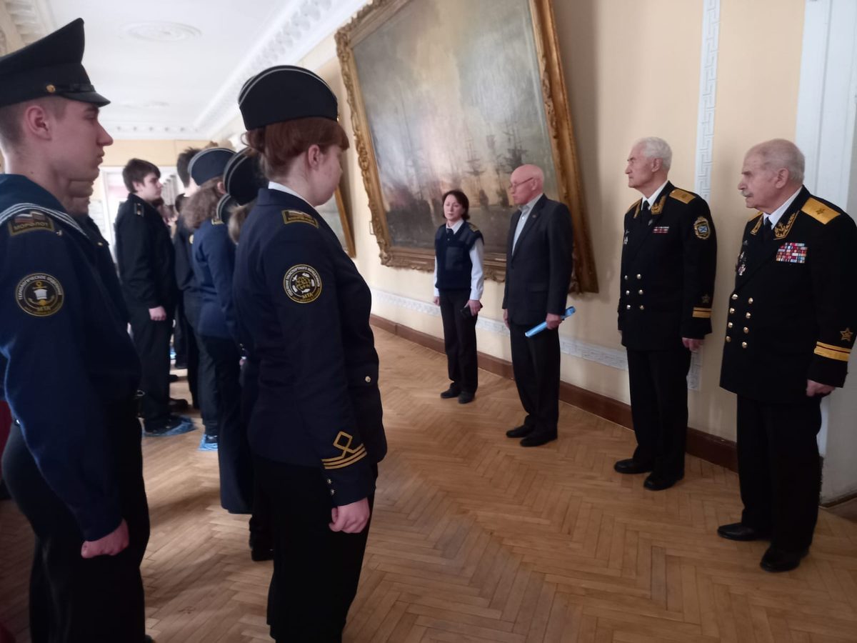 «Здравия желаю, товарищ контр-адмирал!»