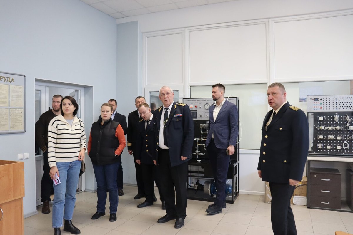 Гости из Москвы познакомились с инфраструктурой академии Гости из Москвы познакомились с инфраструктурой академии