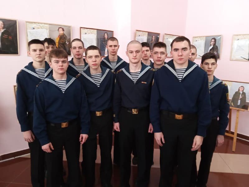 Фотовыставка «Жена Героя» Фотовыставка «Жена Героя»