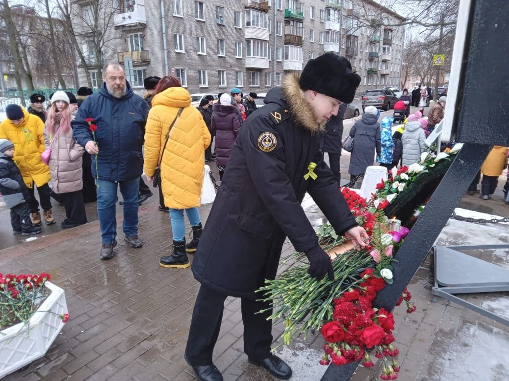 Мероприятия у памятного знака в Кронштадте Мероприятия у памятного знака в Кронштадте