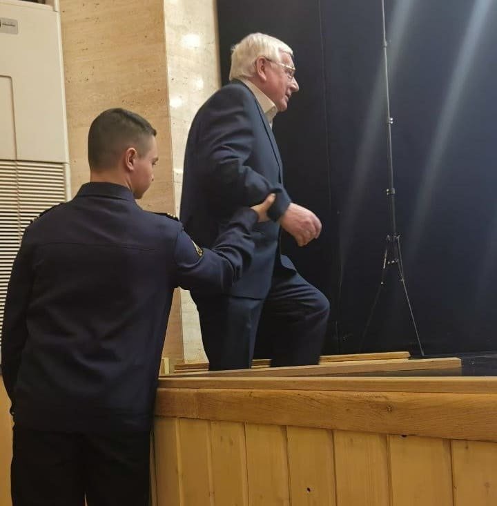 Курсанты академии стали волонтерами значимой конференции