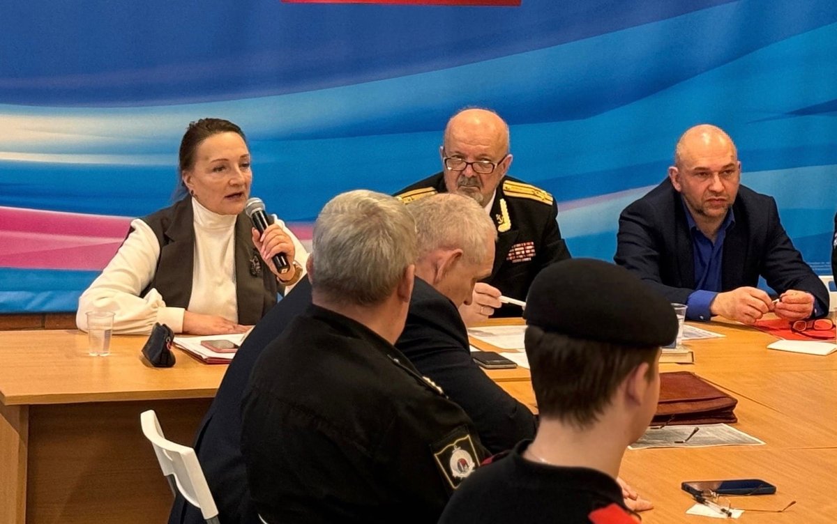 Круглый стол в Кронштадте Круглый стол в Кронштадте