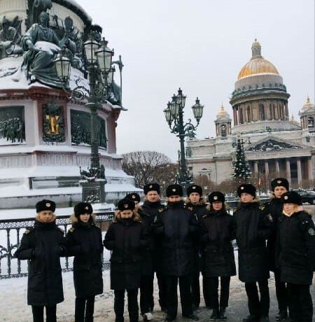 Экскурсия «Новогодний Санкт-Петербург» Экскурсия «Новогодний Санкт-Петербург»