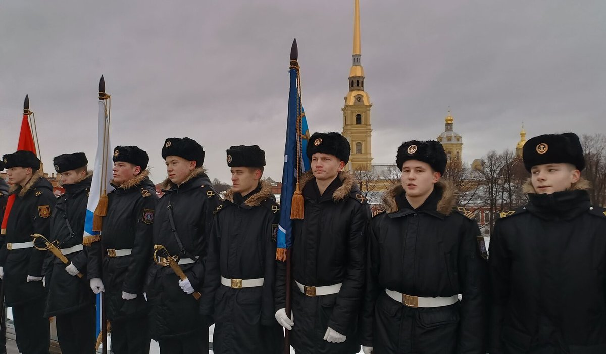 Полуденный выстрел в честь основания «Полярного конвоя» Полуденный выстрел в честь основания «Полярного конвоя»