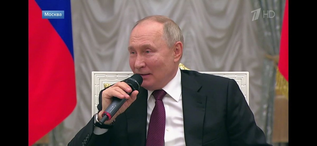 Курсант академии спросил у президента страны про учебный флот Курсант академии спросил у президента страны про учебный флот