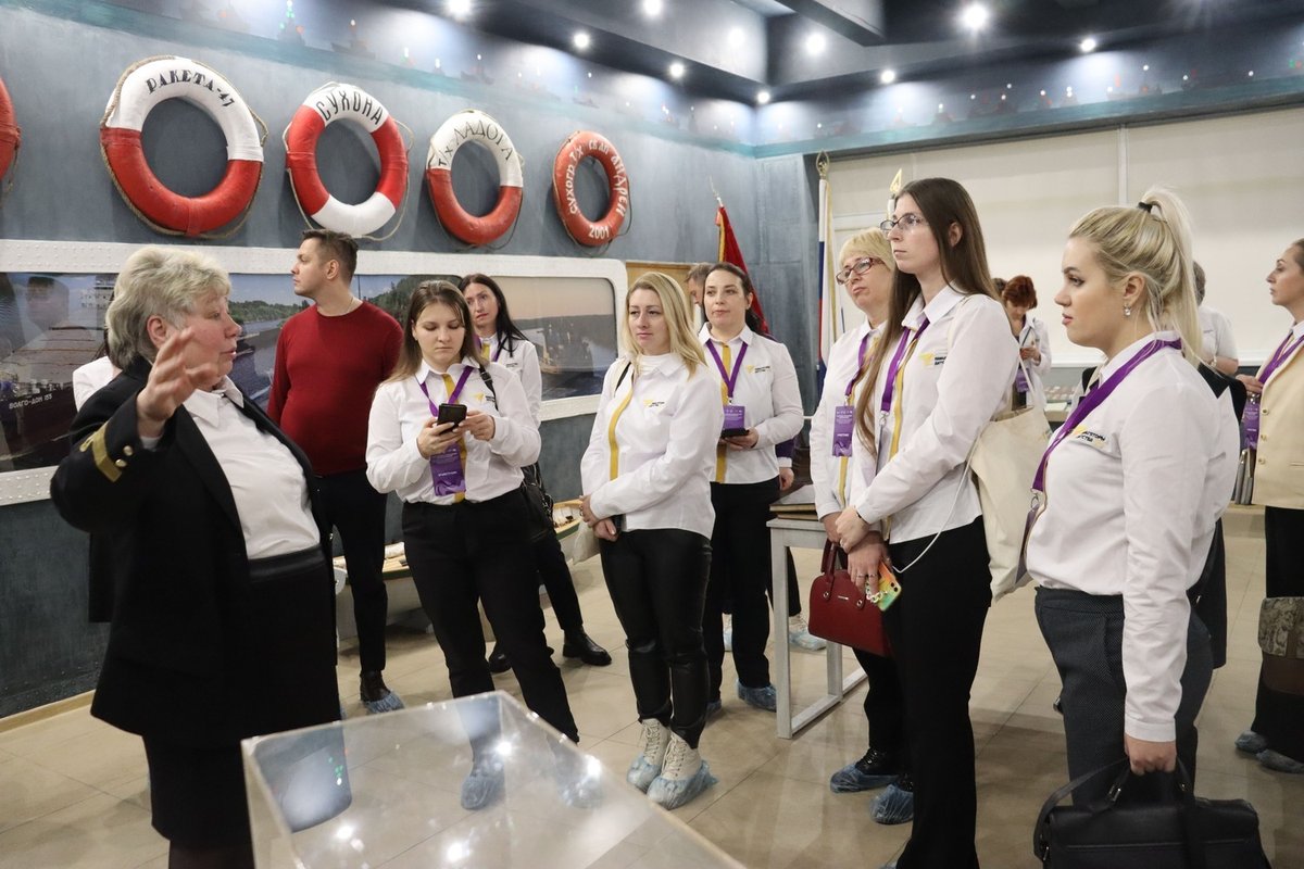 Советники по воспитанию на экскурсии в академии Советники по воспитанию на экскурсии в академии