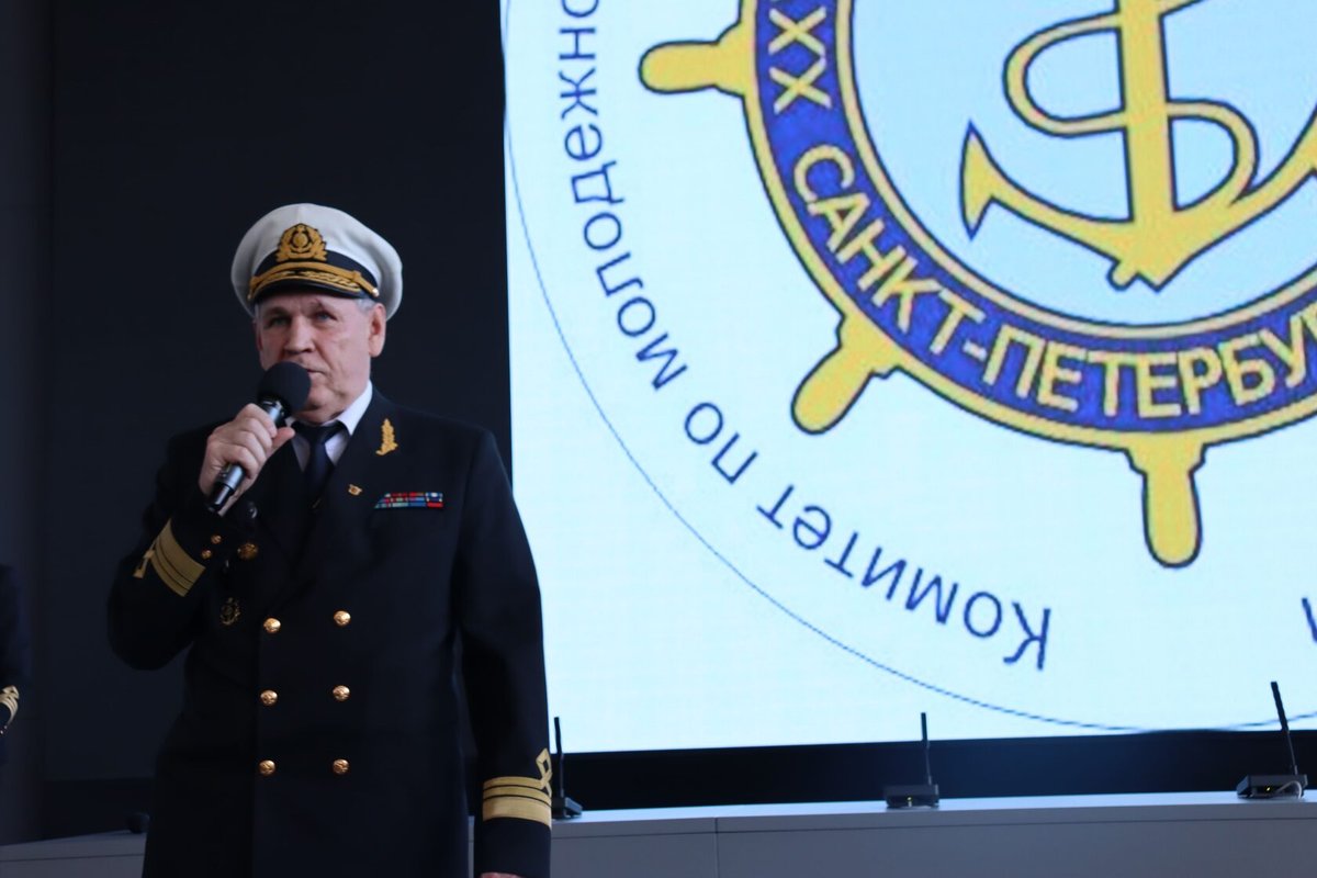 В Кронштадте наградили участников XXVII Слета юных моряков