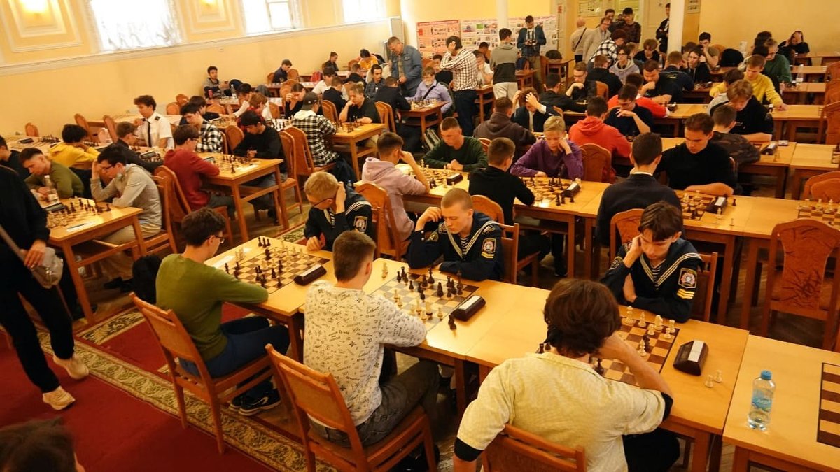 Первое место в турнире по шахматам Первое место в турнире по шахматам