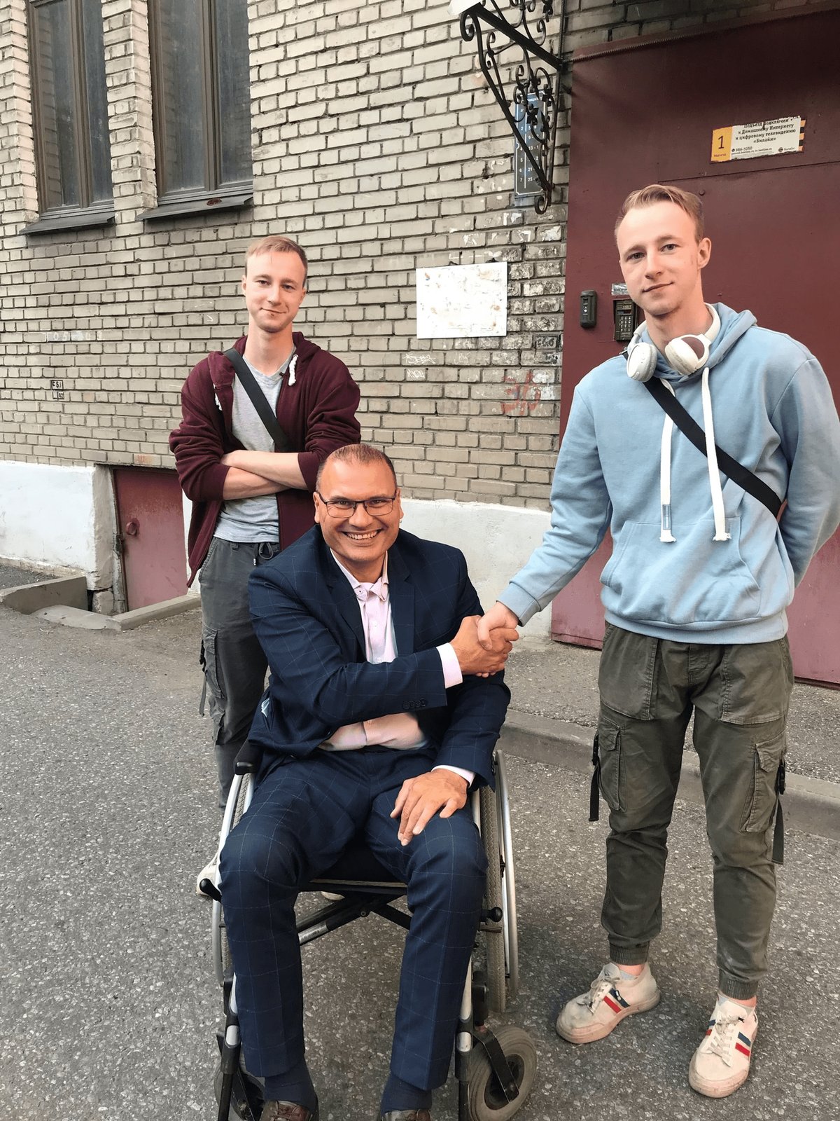 Курсантов академии поблагодарили за помощь Курсантов академии поблагодарили за помощь