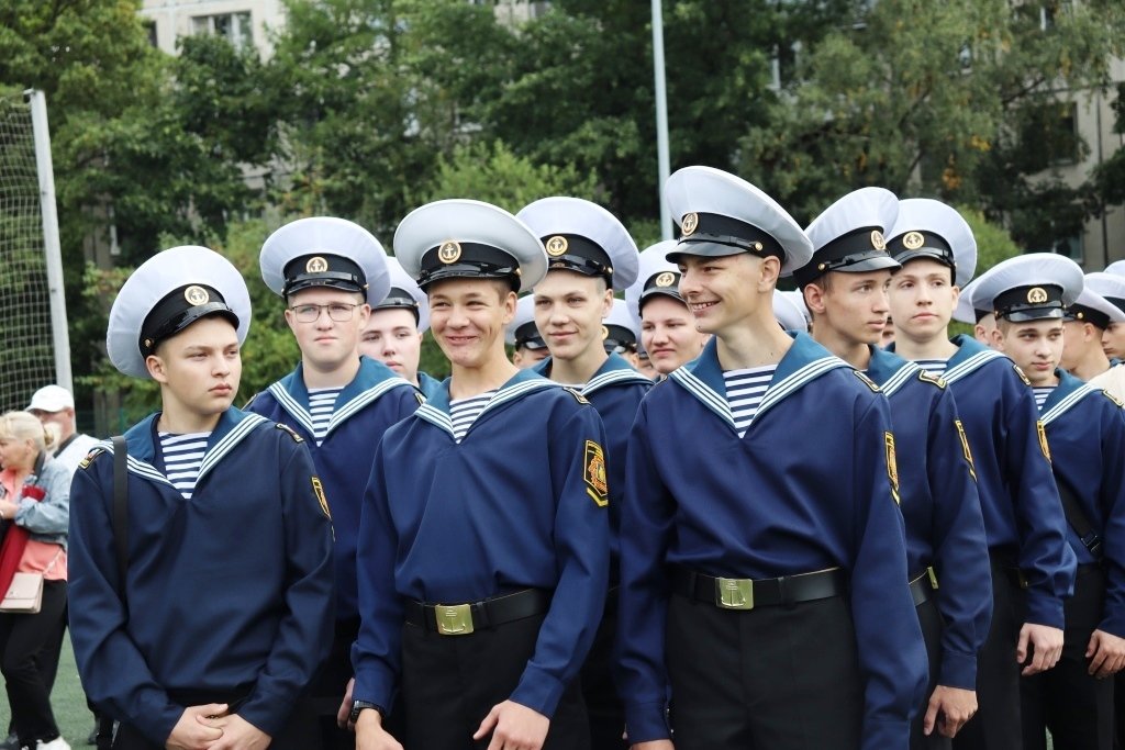 Курсанты Морской технической академии встретили новый учебный год
