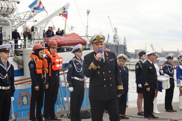 Проводы в рейс учебно-парусного судна «Юный Балтиец» Проводы в рейс учебно-парусного судна «Юный Балтиец»