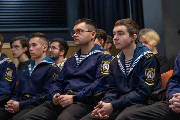 Ленинград – Санкт-Петербург: диалог поколений