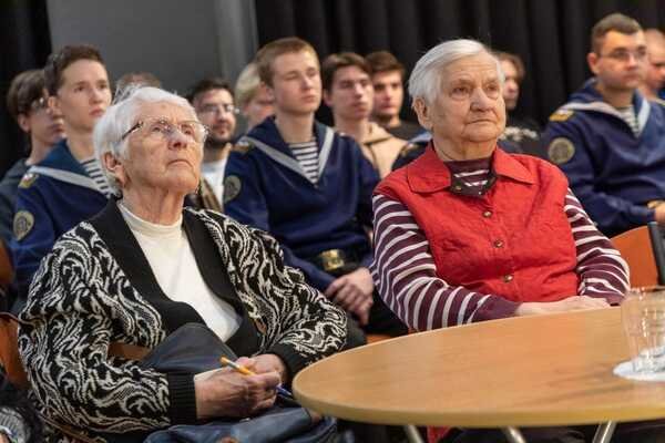 Ленинград – Санкт-Петербург: диалог поколений