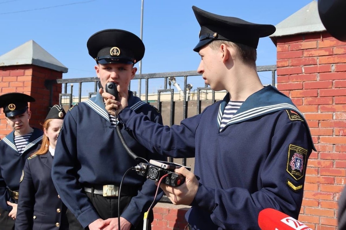 Курсанты Морской технической академии на связи с МКС Курсанты Морской технической академии на связи с МКС