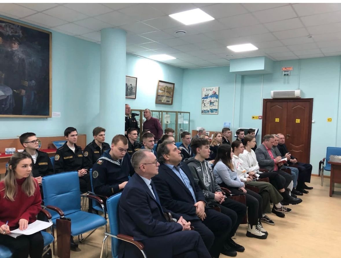 Участие в проведении круглого стола «Нас сроднила глубина» Участие в проведении круглого стола «Нас сроднила глубина»