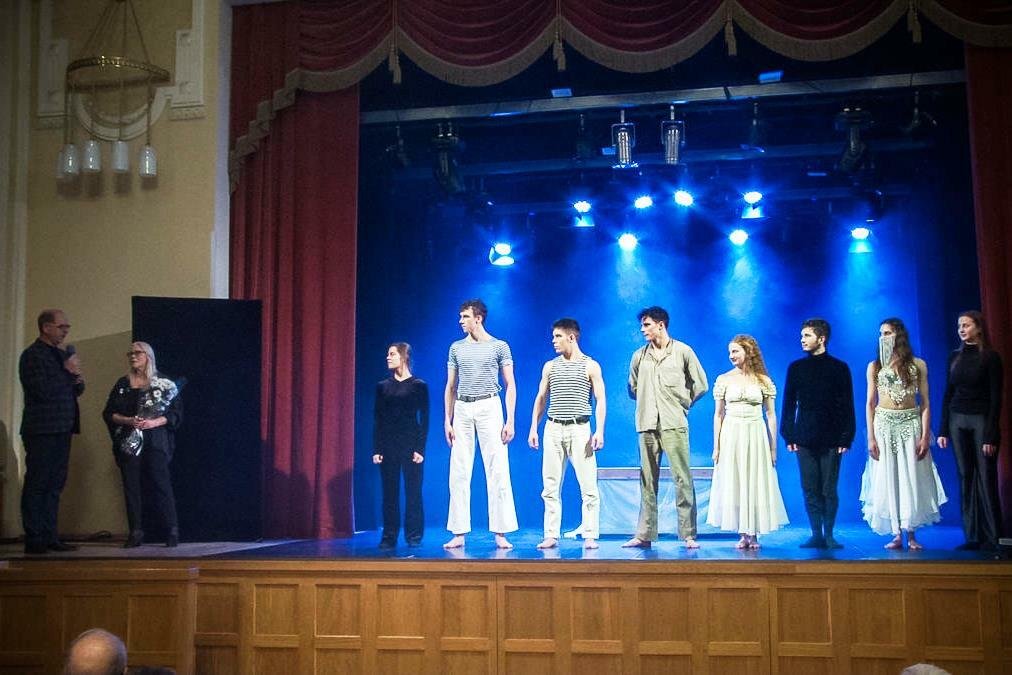 Спектакль "Десять дней в открытом море" Спектакль "Десять дней в открытом море"