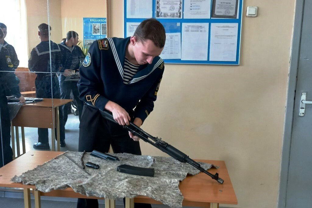 А ну-ка, парни! А ну-ка, парни!