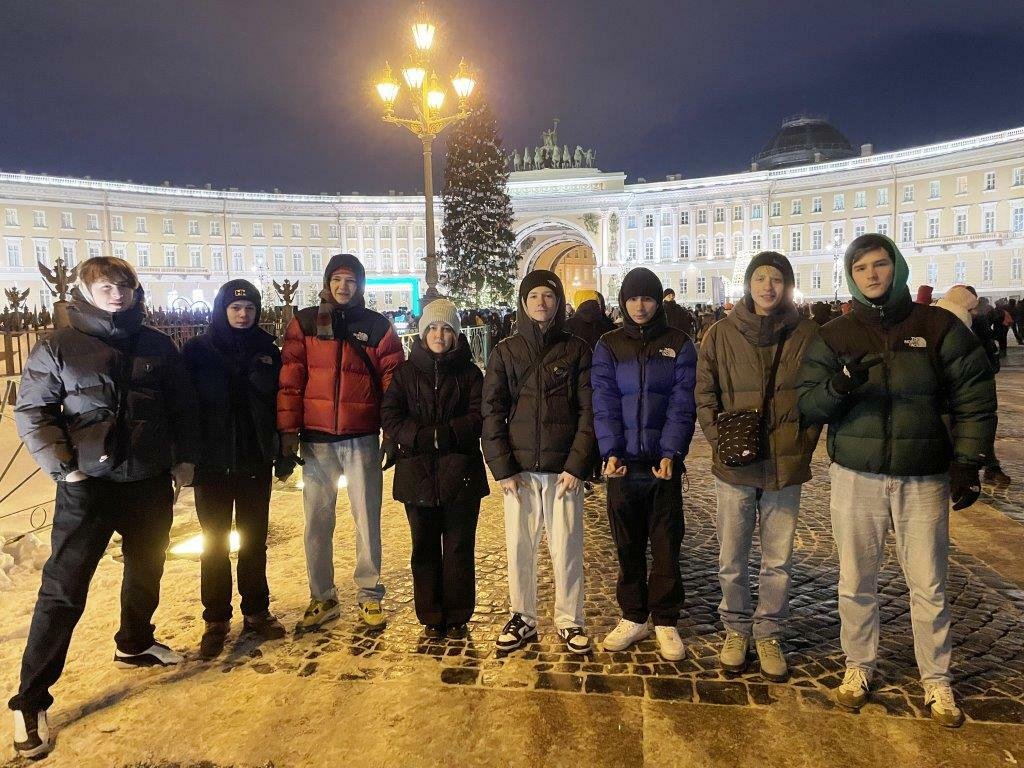 Мероприятия на Дворцовой площади Мероприятия на Дворцовой площади