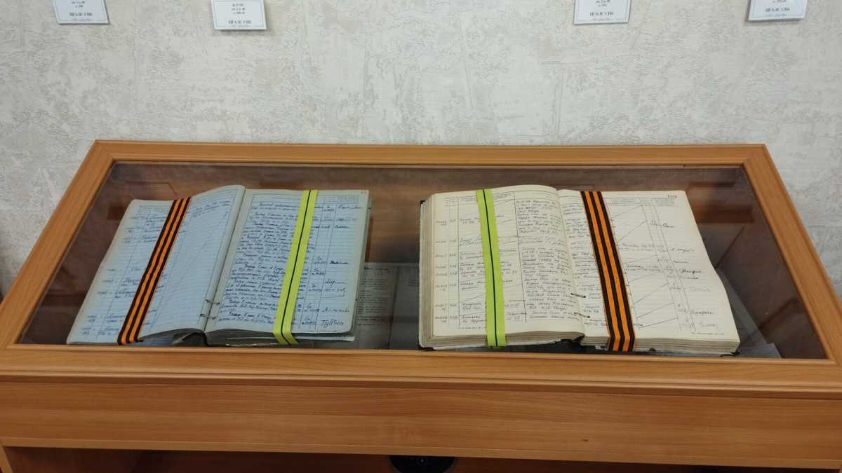 Торжественное открытие выставки «ХРАНИТЕЛИ ПАМЯТИ. НОТАРИУСЫ БЛОКАДНОГО ЛЕНИНГРАДА» в Нотариальной палате Санкт-Петербурга Торжественное открытие выставки «ХРАНИТЕЛИ ПАМЯТИ. НОТАРИУСЫ БЛОКАДНОГО ЛЕНИНГРАДА» в Нотариальной п