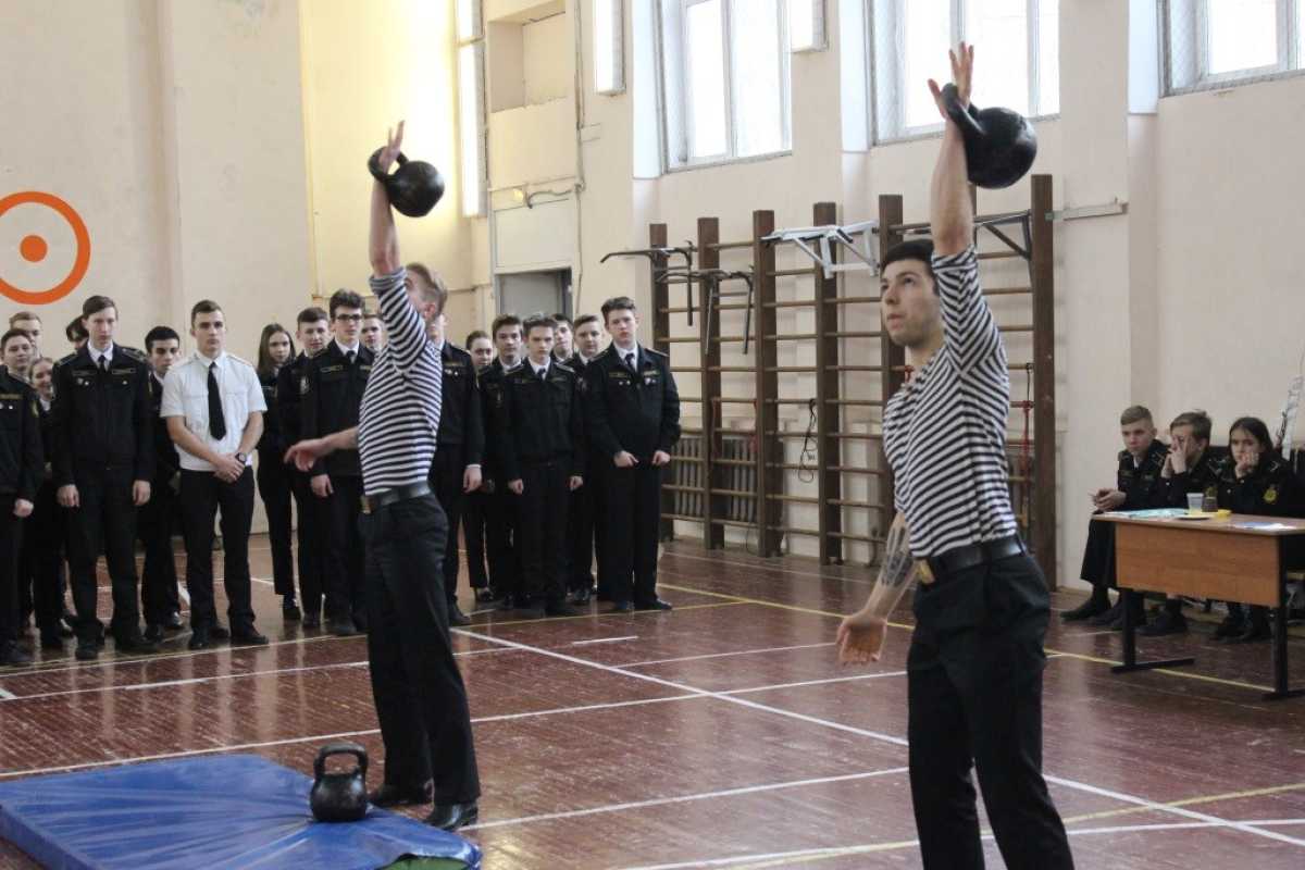 А ну-ка, парни! А ну-ка, парни!