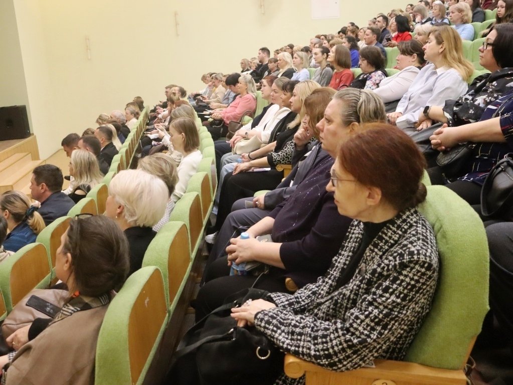 Всероссийская стратегическая сессия «Организация школьного питания: инновации, искусственный интеллект, питание детей, требующих индивидуального подхода»