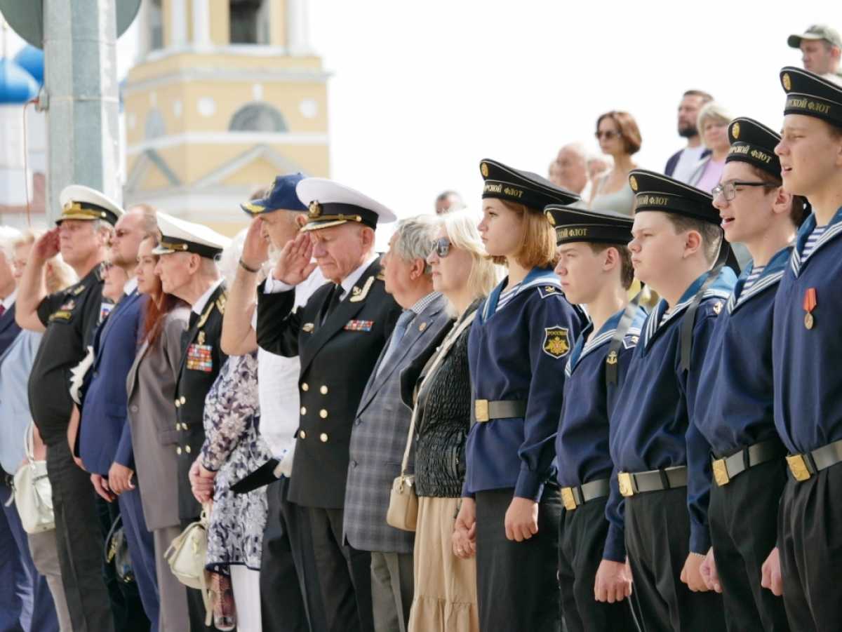 В Боровске отметили 330-летие Военно-морского флота России В Боровске отметили 330-летие Военно-морского флота России