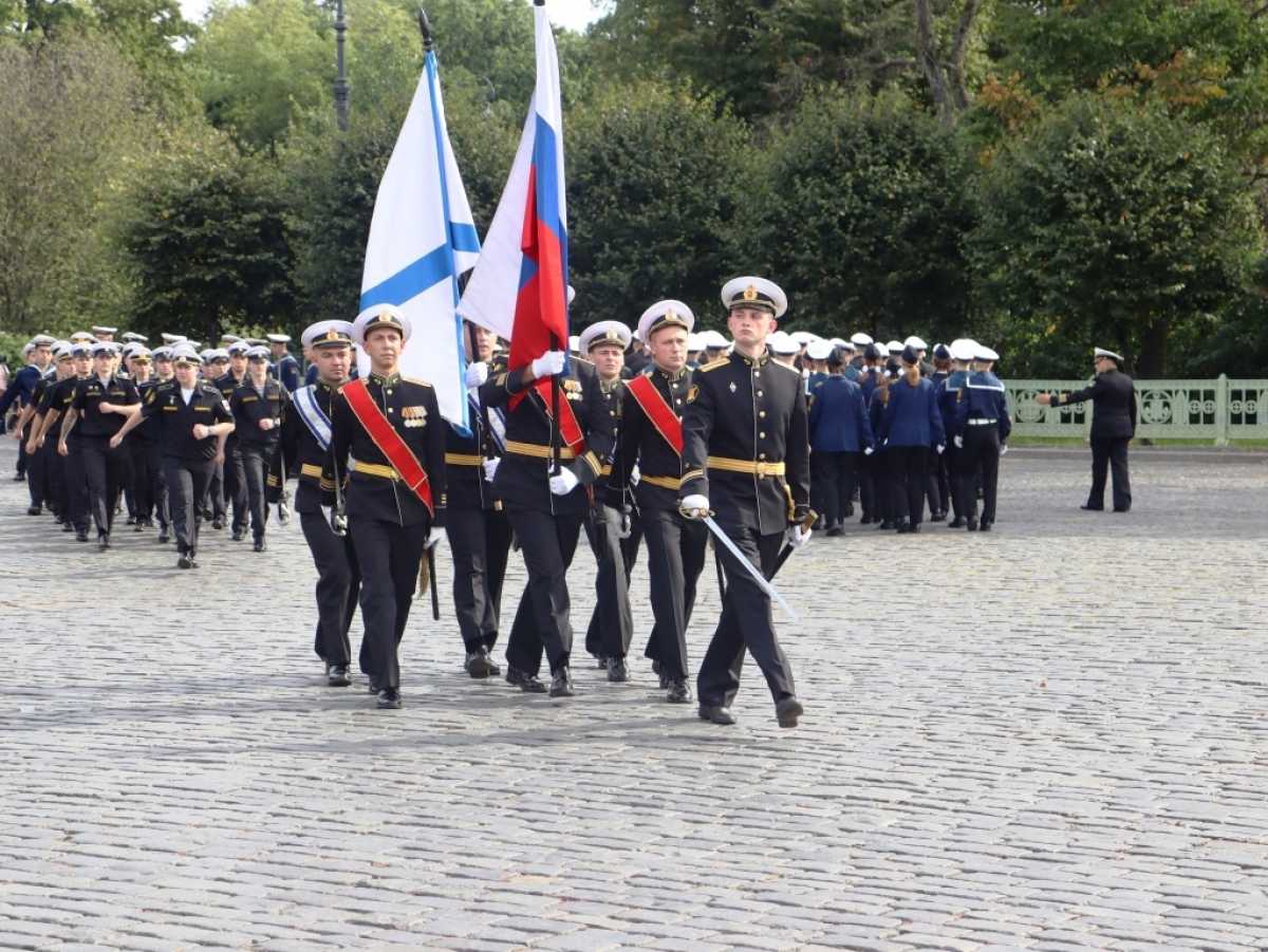 На Якорной площади Кронштадта почтили память участников Таллинского прорыва На Якорной площади Кронштадта почтили память участников Таллинского прорыва