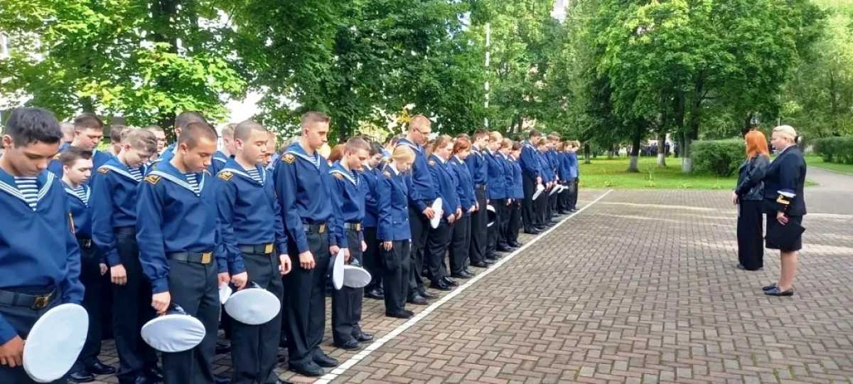 Вахта памяти на Аллее Славы Вахта памяти на Аллее Славы