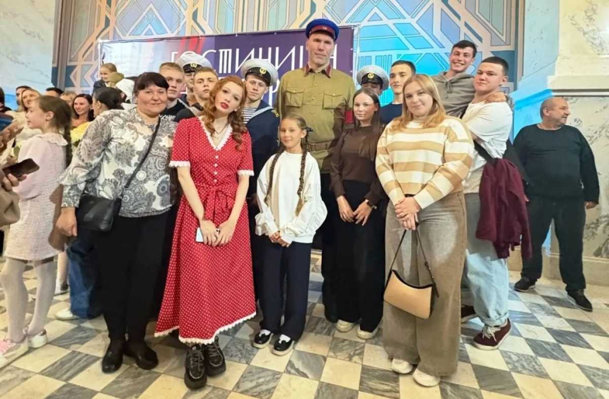 Курсанты посетили спектакль о блокадном Ленинграде Курсанты посетили спектакль о блокадном Ленинграде