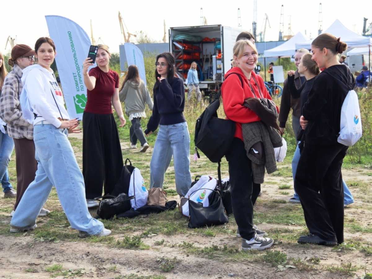 Курсанты МТА приняли участие в экологической акции «Чистый берег» Курсанты МТА приняли участие в экологической акции «Чистый берег»