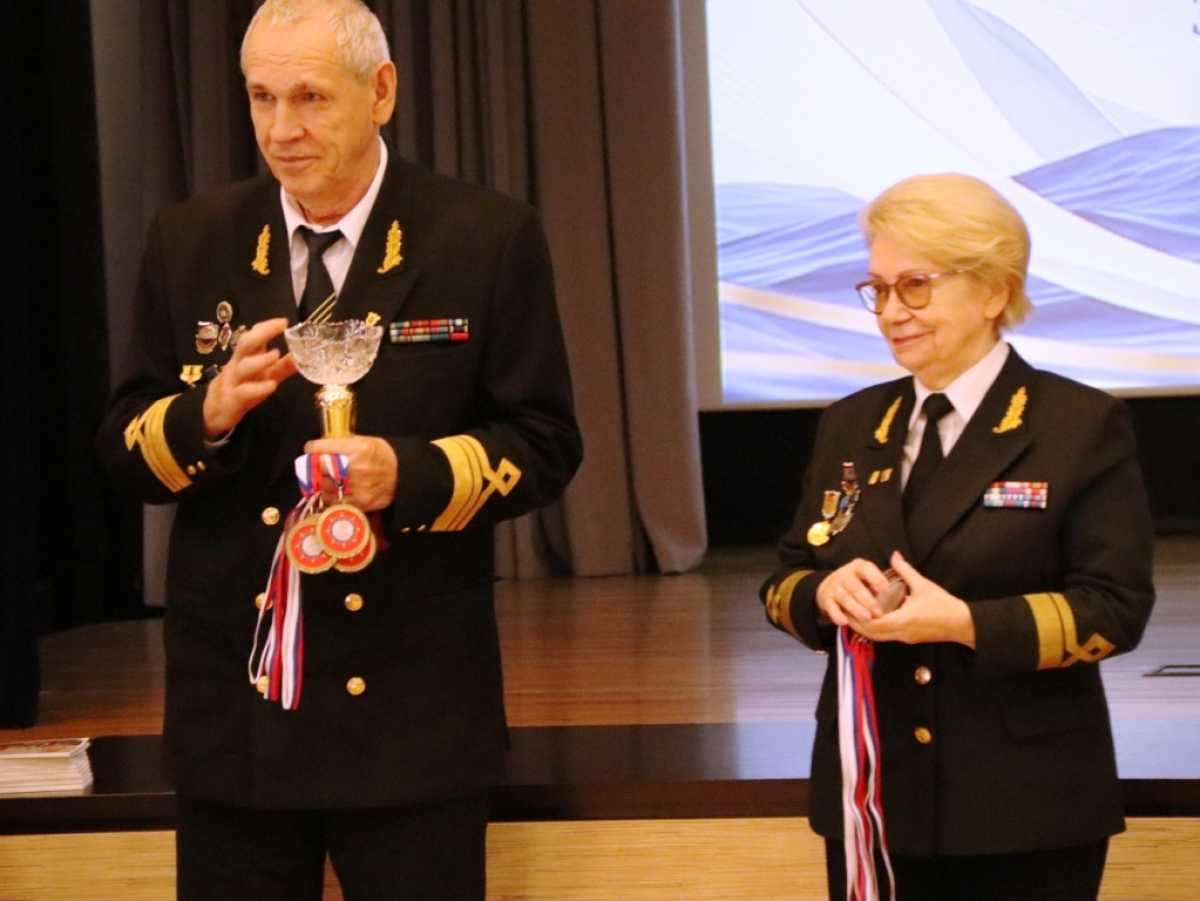 В Центральном военно-морском музее наградили победителей XXX Слёта юных моряков В Центральном военно-морском музее наградили победителей XXX Слёта юных моряков