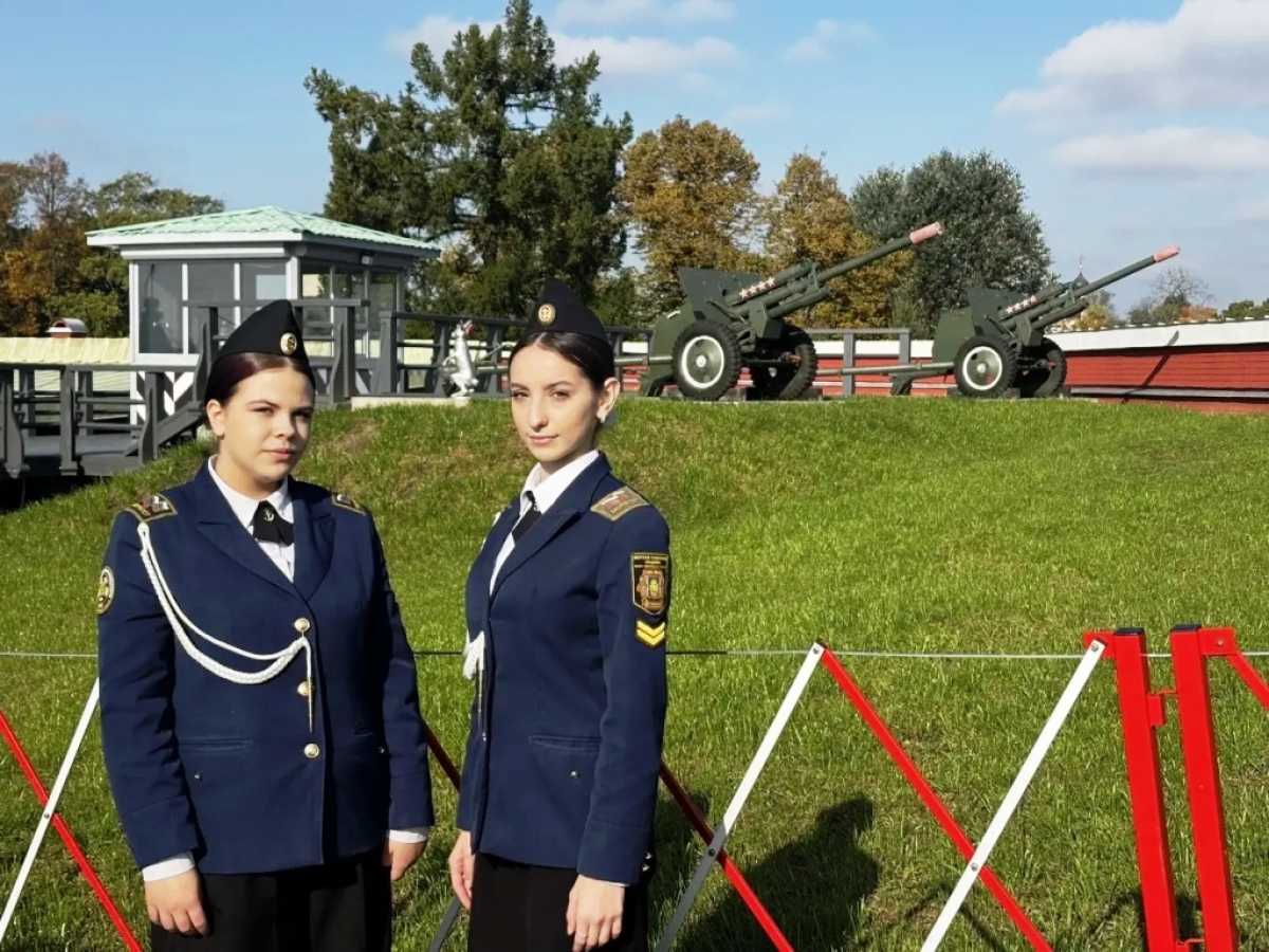 В День работников среднего профессионального образования состоялась памятная церемония В День работников среднего профессионального образования состоялась памятная церемония