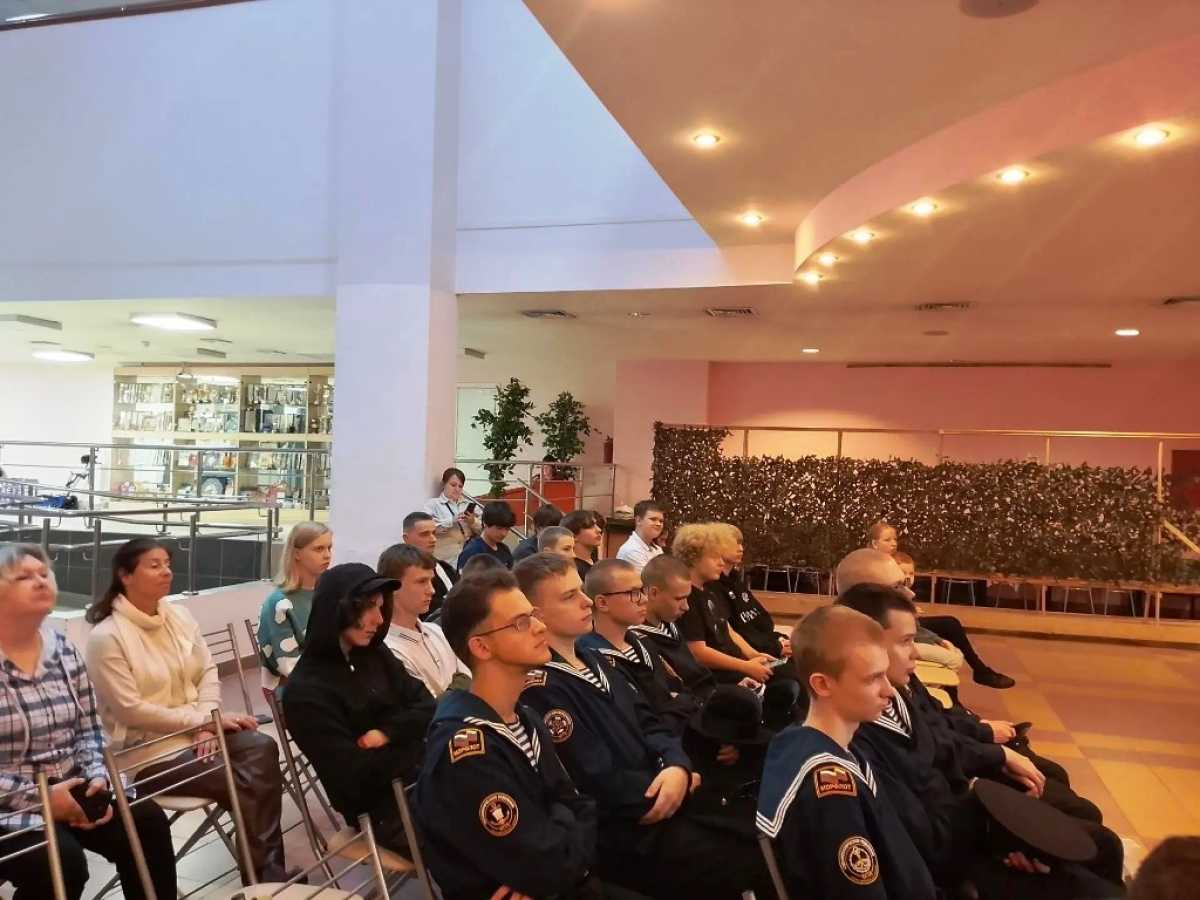 Дни белых журавлей