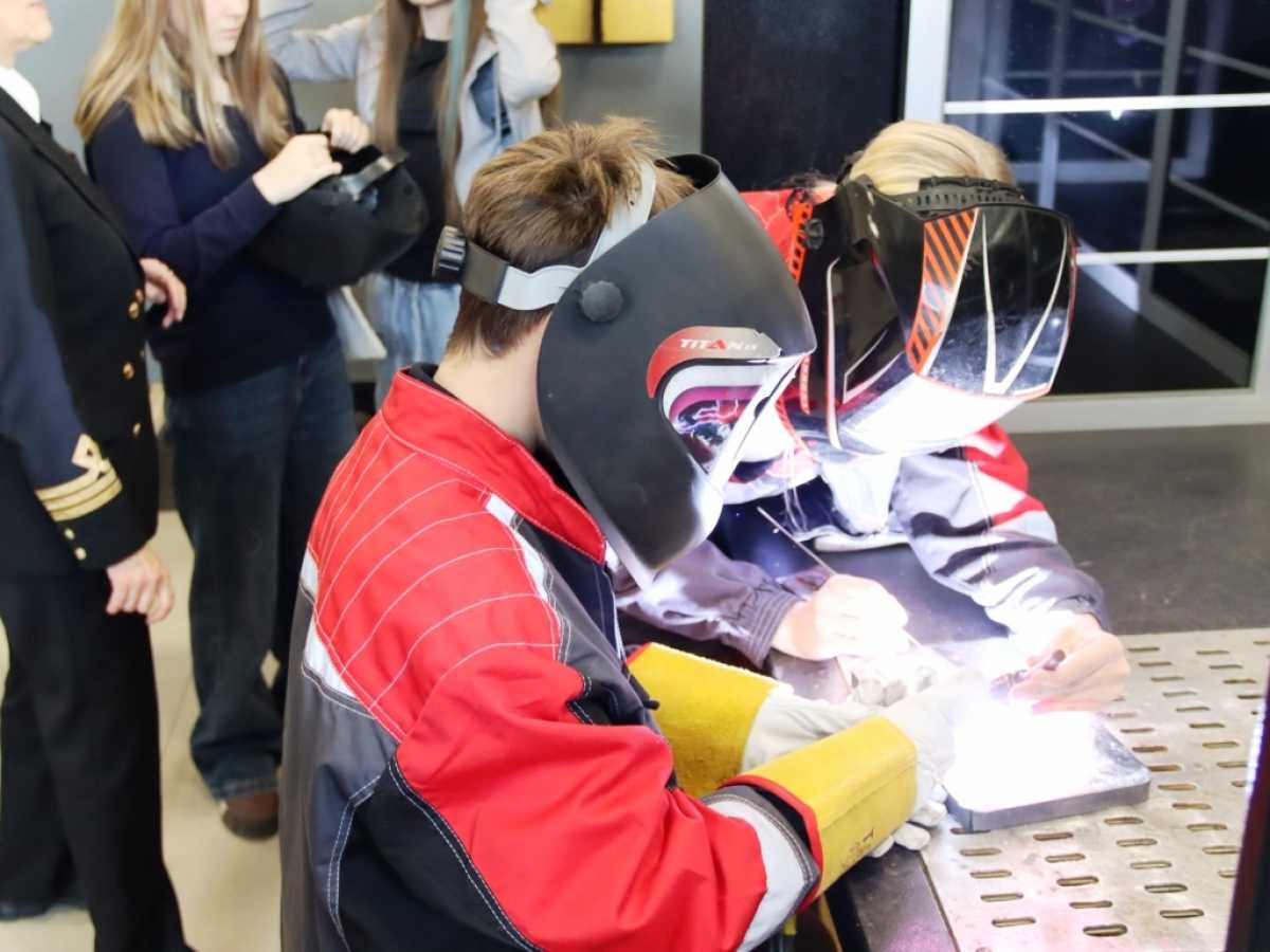 От знакомства с профессией – к выбору будущего От знакомства с профессией – к выбору будущего