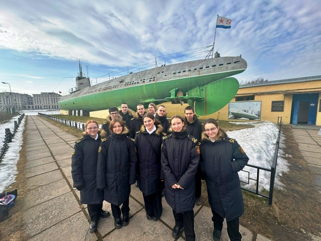 Экскурсия на подводную лодку Д-2 «НАРОДОВОЛЕЦ» Экскурсия на подводную лодку Д-2 «НАРОДОВОЛЕЦ»