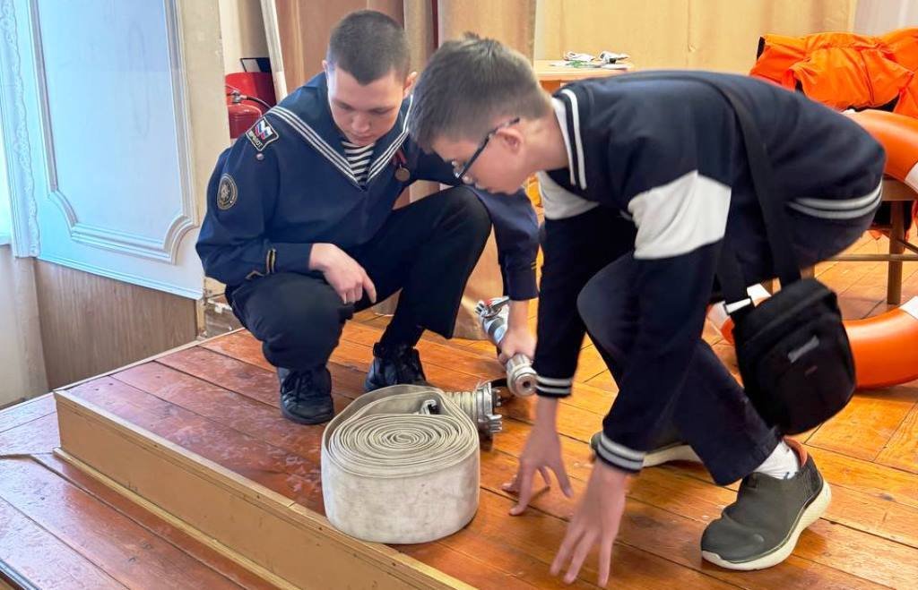 Знакомство с профессиями безопасности Знакомство с профессиями безопасности
