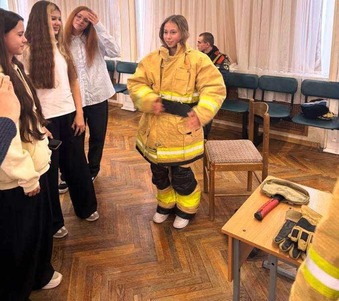 Знакомство с профессиями безопасности Знакомство с профессиями безопасности