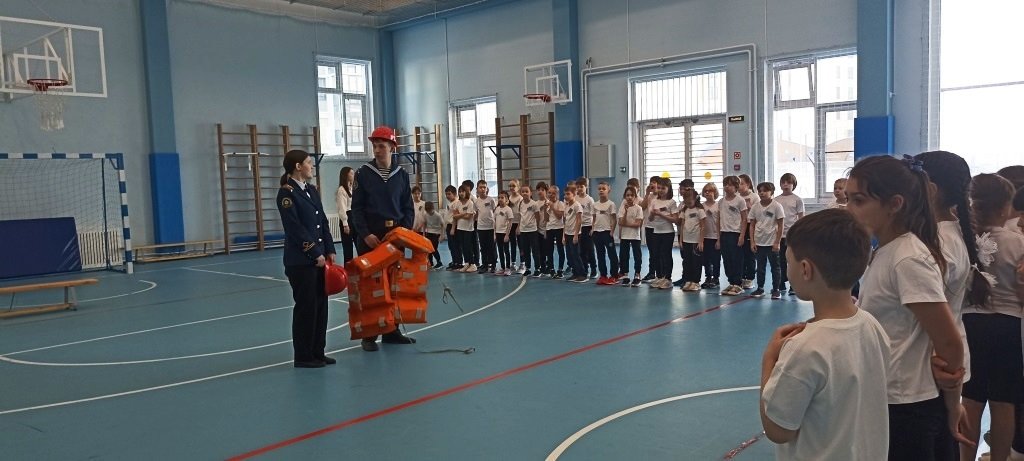 По страницам Морского атласа По страницам Морского атласа
