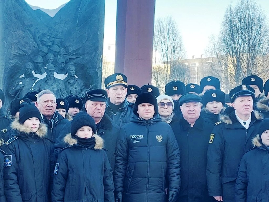 Торжественно-траурный митинг в парке Боевого Братства Торжественно-траурный митинг в парке Боевого Братства