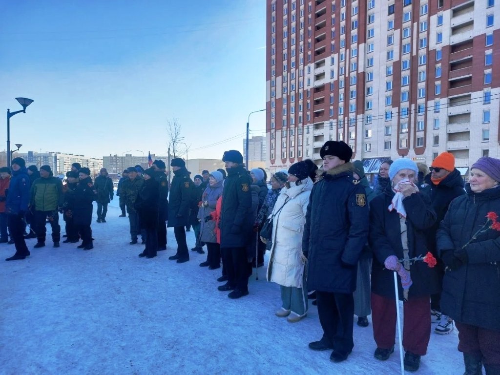 Торжественно-траурный митинг в парке Боевого Братства Торжественно-траурный митинг в парке Боевого Братства