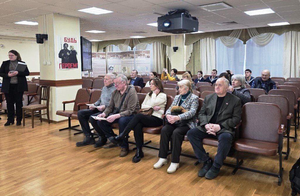 Встреча в архиве Встреча в архиве