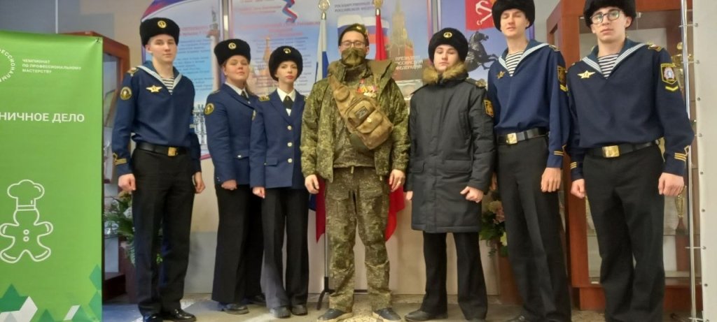 Прямо с передовой Прямо с передовой
