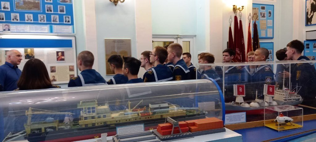 От Сенявина к Макарову: преемственность морского образования От Сенявина к Макарову: преемственность морского образования