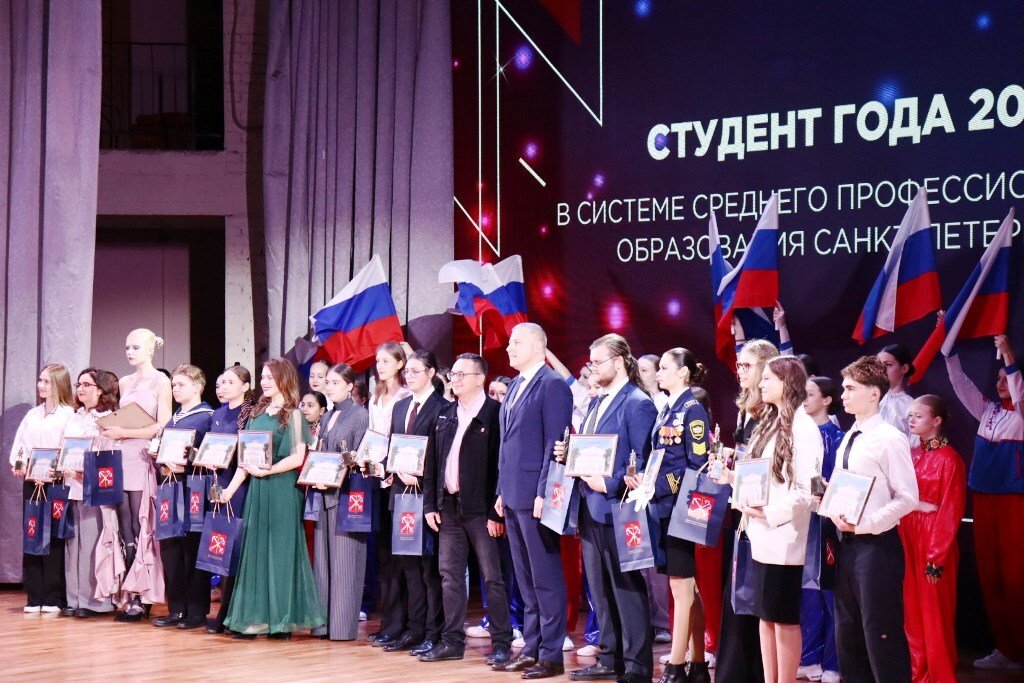 Курсант Морской технической академии стал лауреатам конкурса «Студент года»