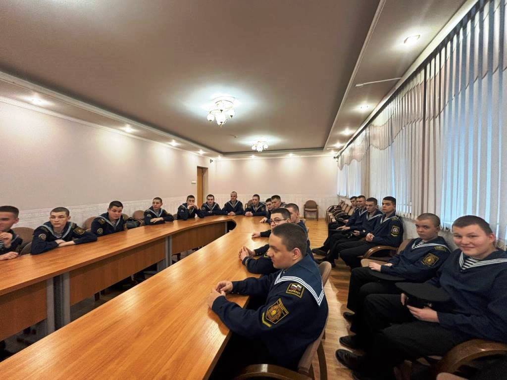 Морская техническая академия провела онлайн-урок о Северном морском пути для школьников Краснодарского края Морская техническая академия провела онлайн-урок о Северном морском пути для школьников Краснодарского края