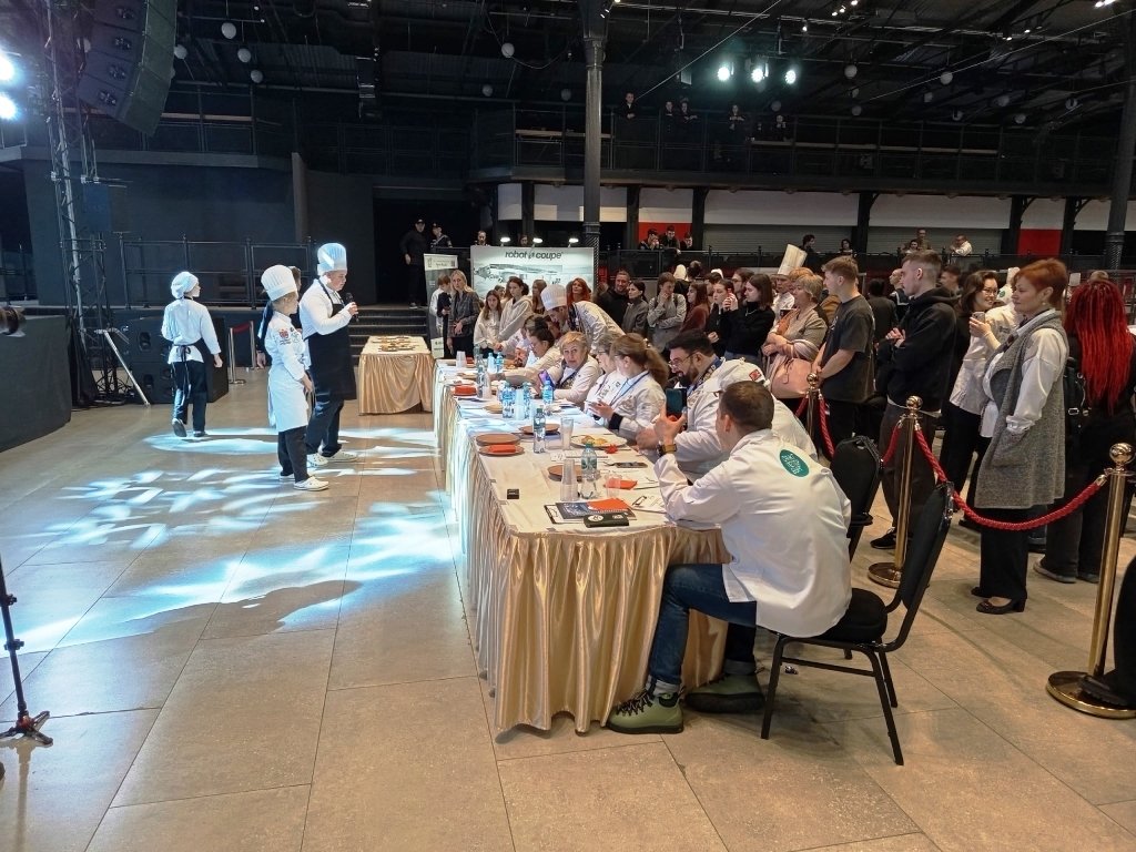 Курсант Морской технической академии заняла второе место на конкурсе «Лучший шеф-повар петербургской кухни» среди юниоров