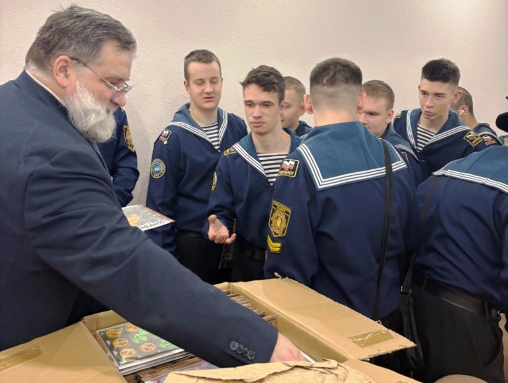 В Морской Технической Академии прошёл уникальный мастер-класс по настольным играм о жизни адмирала Ушакова В Морской Технической Академии прошёл уникальный мастер-класс по настольным играм о жизни адмирала Ушакова
