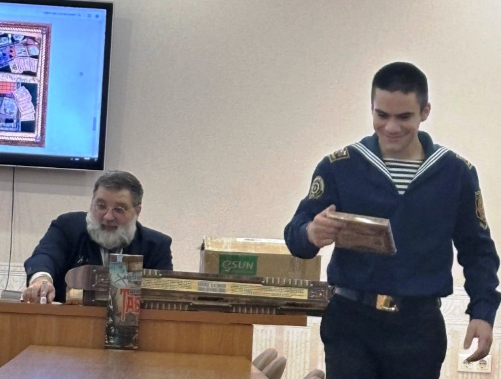 В Морской Технической Академии прошёл уникальный мастер-класс по настольным играм о жизни адмирала Ушакова В Морской Технической Академии прошёл уникальный мастер-класс по настольным играм о жизни адмирала Ушакова