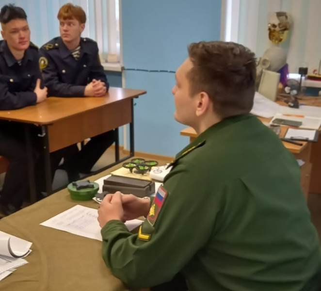 Встреча первокурсников с представителями Михайловской военной академии